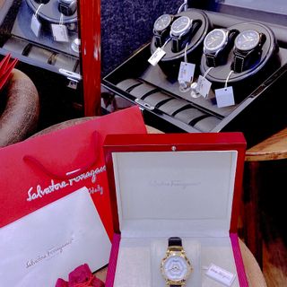 Đồng hồ nữ SAVALTORE FEERAGAMO FASHION