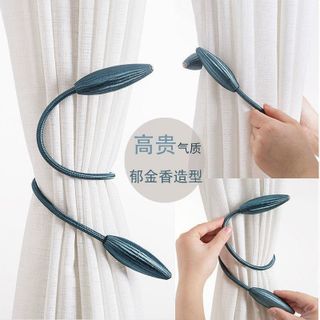 Buộc rèm cửa.