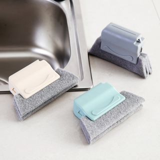 Dụng cụ vệ sinh khe cửa sổ