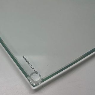 Thớt kính cường lực trong có lỗ 20 x 30