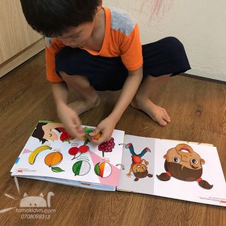 Học liệu dán dính THẾ GIỚI TÒ MÒ Học liệu song ngữ dành cho bé từ 1 tuổi - Phát triển trí thông minh cho bé từ 1 tuổi