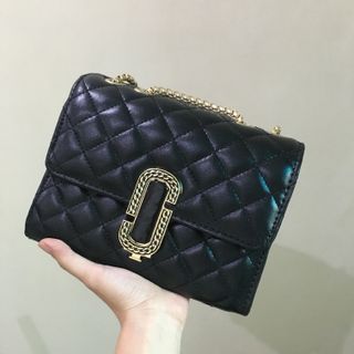 Túi Đeo Chéo Nữ Mắt Ngọc Trần Trám