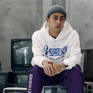 Áo hoodie năm nữ