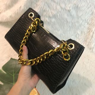 Túi Kẹp Nách Vuông Xích To