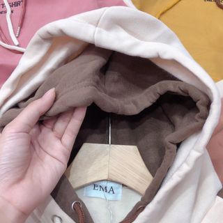 Áo hoddi QC thêu chữ