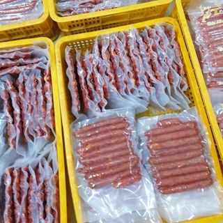 Lạp xưởng tôm trứng muối (1 bịch 500gram)