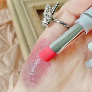 Son dưỡng môi MAFFICK làm mềm môi