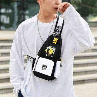 Túi đeo chéo nam nữ hình pikachu và hoa cúc kèm phụ kiện