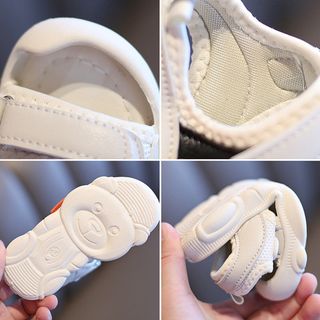 Giày sandal bé gái