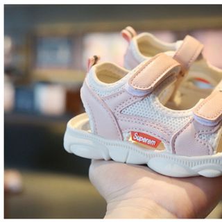 Giày sandal bé gái