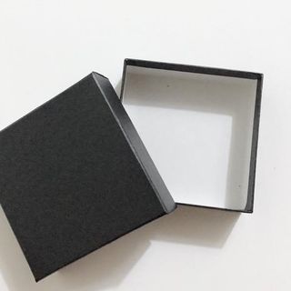 Hộp đựng quà size 13x11x3cm