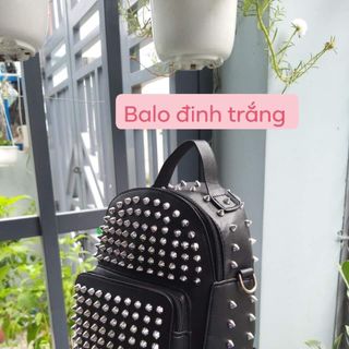 Balo đinh nhọn cá tính