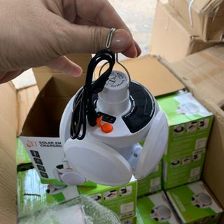 sẵn hàng luôn hót BÓNG ĐÈN TÍCH ĐIỆN NĂNG LƯỢNG 5 BÓNG Có thể sạc bằng đầu sạc điện hoặc khi có ánh sáng mặt trời mang ra phơi sạc đều ok ( bao giá sỉ) dẵn kho tohcm