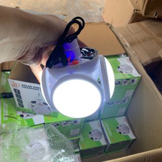 sẵn hàng luôn hót BÓNG ĐÈN TÍCH ĐIỆN NĂNG LƯỢNG 5 BÓNG Có thể sạc bằng đầu sạc điện hoặc khi có ánh sáng mặt trời mang ra phơi sạc đều ok ( bao giá sỉ) dẵn kho tohcm