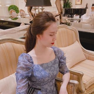 Set Váy Hoa TRắng Xanh Nơ Eo