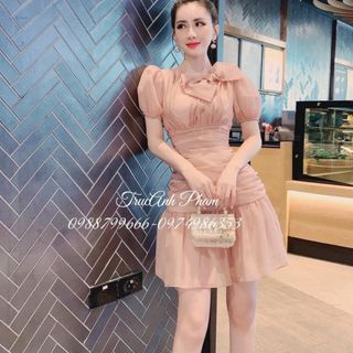 Đầm voan hồng vàng nơ cổ tay phồng