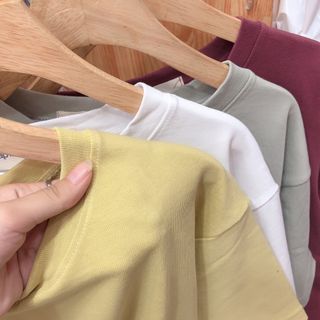 Áo thun dấu quần QC chữ