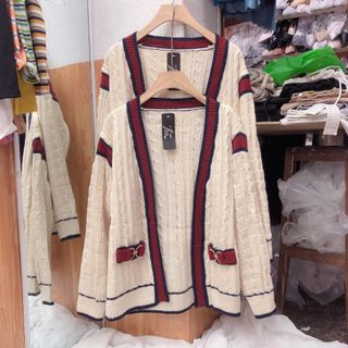 Áo khoác len kiểu QC