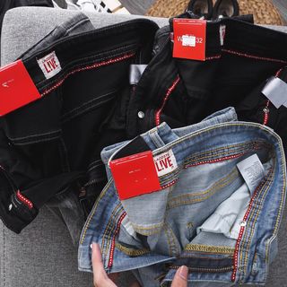 Quần short cá xấu cá tính