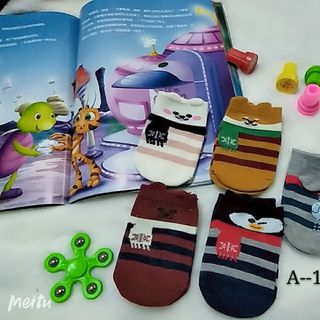 SET 5 ĐÔI TẤT CHO BÉ SIÊU XINH
