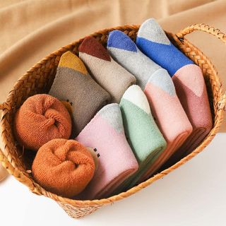 Set 10 đôi tất chất liệu vải dày dặn hoạ tiết hoạt hình dễ thương (set 10 đôi)