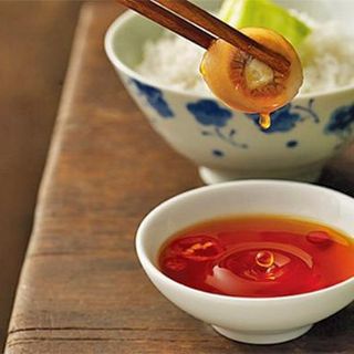 NƯỚC MẮM NGUYÊN CHẤT