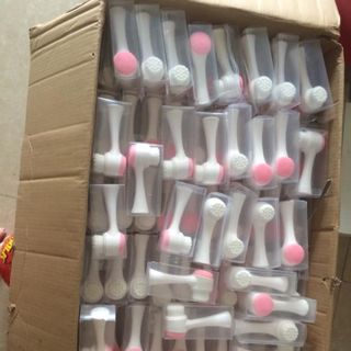 Cọ rửa mặt cầm tay massage 3D