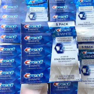 Kem đánh răng Crest 3D White Advanced Whitening 158g