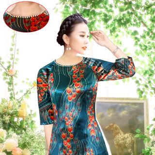 Áo dài cách tân siêu sang (nhủ vàng - nền xanh)