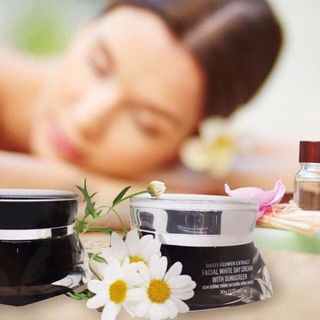 Bộ dưỡng da mặt sáng tối đa chức năng Hương Thị Facial Multi Purpose White Cream Collection – Hương Thị Việt Hương
