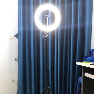 Đèn livestream size 33cm, 3 chế độ sáng, Chân đèn cao từ 0,8m đến 2m1