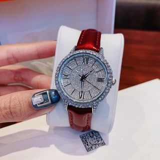 Đồng hồ nữ Jenoti sành điệu