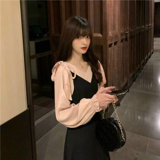 Đầm đen xoè phối nu