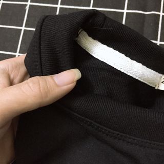 Áo Croptop Tay Dài Vải Da Cá Form Rộng