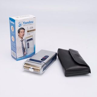 Máy cạo râu yandou