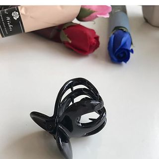 Kẹp càng cua Thái Lan