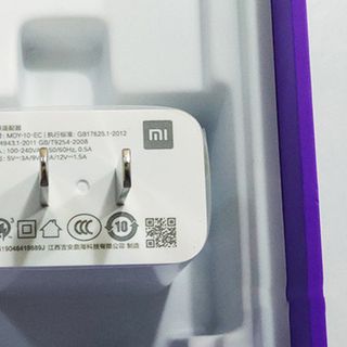 CỦ SẠC NHANH XIAOMI MDY-10-EC (MAX 12V-1.5A)