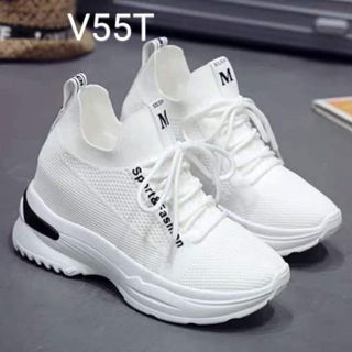 Giày độn đế tới 8 phân