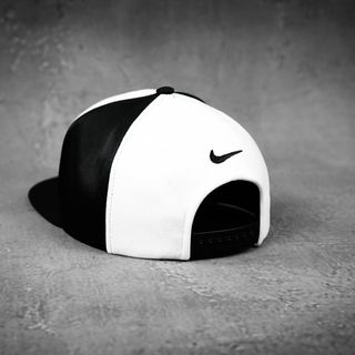 Mũ lưỡi trai N.i.k.e A.i.r trắng snap