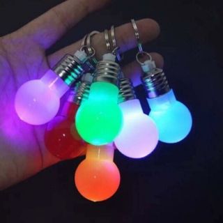 Móc khóa bóng đèn nhiều màu 8k