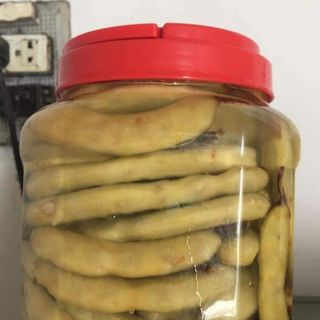 Me ngâm chua ngọt