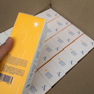 Combo Lotion dưỡng body ban ngày và đêm Leenhu 400ml