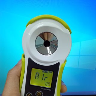 Máy Đo Độ Brix (Ngọt) Trái Cây SCM 1000