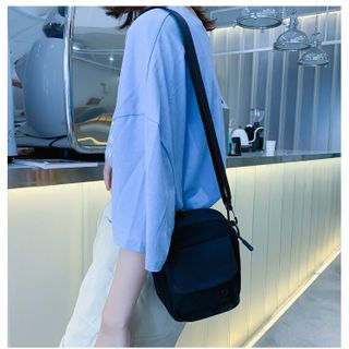 Túi đeo chéo vải mini khóa cúc HÀN QUỐC t0025