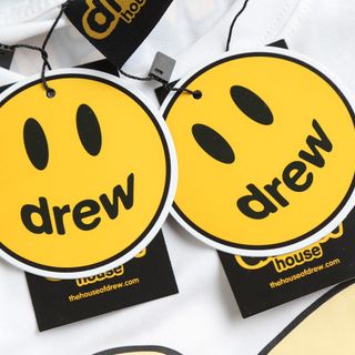 Áo thun drew cực cá tính