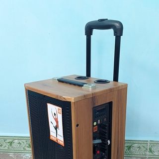 loa jbz j7