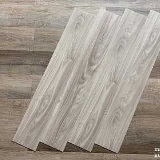 Sàn nhựa dán keo cao cấp -1m2