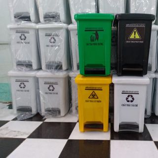 thùng rác y tế ,thùng rác đạp chân y tế,thùng rác 10l,thùng rác 15l