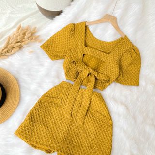 Set váy áo croptop cột nơ lưng