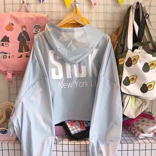 Áo khoác dù tuổi teen kiểu croptop